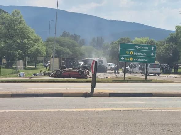 Three killed in N4 collision near Ngodwana