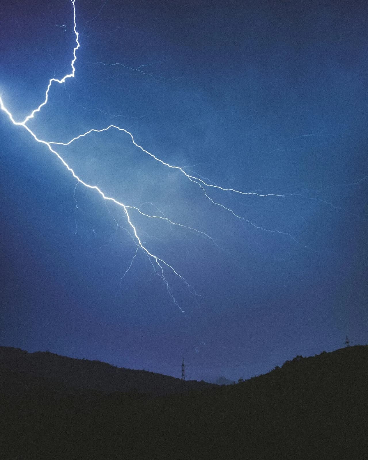 Lightning Strikes Tourists at God’s Window